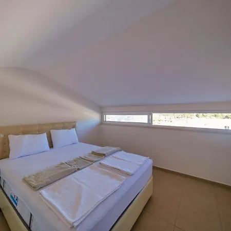 Golden Golf Villalari Willa