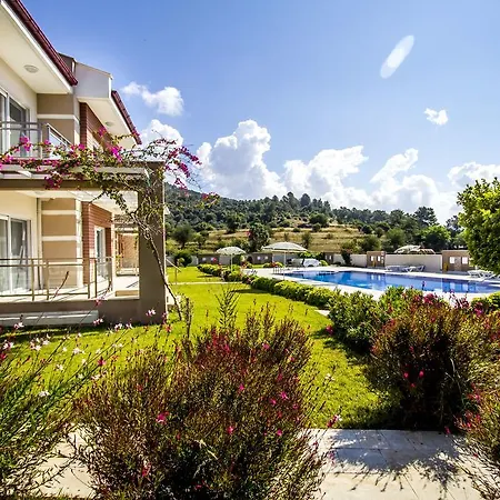 Golden Golf Villalari Willa