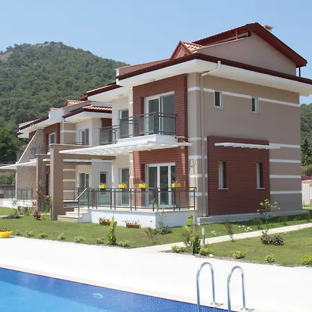 Golden Golf Villalari Otel 4*
